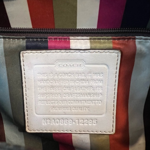 Authentic Leather Coach Purse. GUC. Retail $780. Off-White. Oversized. - Picture 2 of 2